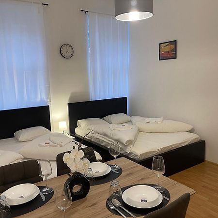 Cozy-5-Person Apartment In Vienna 5 Exterior foto